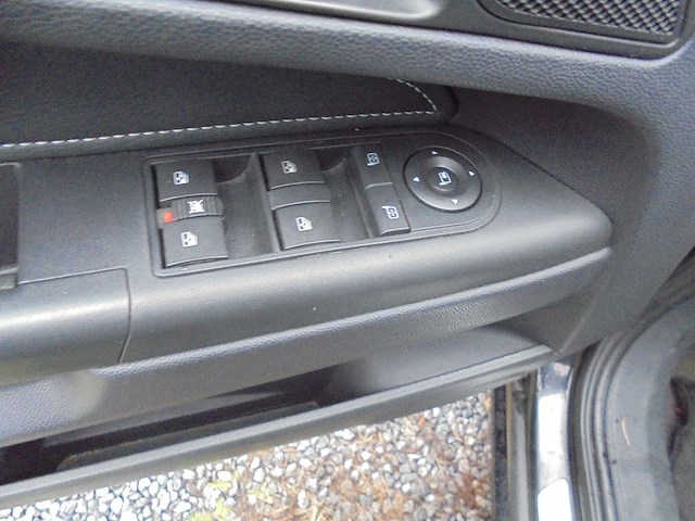 Opel - 2006 - zafira - 2.2 cosmo - 46-sz-vx - afbeelding 13 van  14