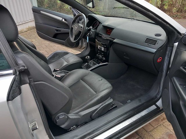 Opel - 2007 - astra twintop - 1.8 enjoy - personenauto - afbeelding 7 van  18