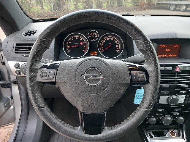 Opel - 2007 - astra twintop - 1.8 enjoy - personenauto - afbeelding 16 van  18