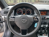 Opel - 2007 - astra twintop - 1.8 enjoy - personenauto - afbeelding 16 van  18