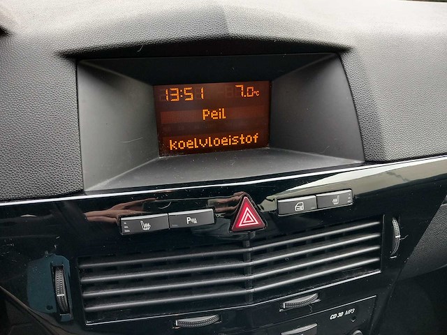 Opel - 2007 - astra twintop - 1.8 enjoy - personenauto - afbeelding 17 van  18