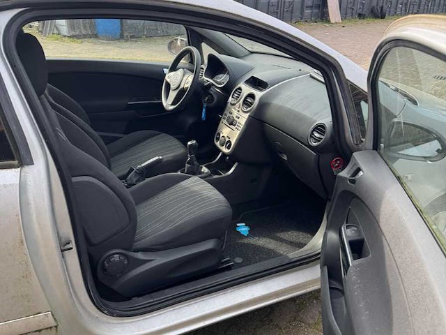 Opel - 2007 - corsa - 1.2-16v business - personenauto - afbeelding 2 van  10