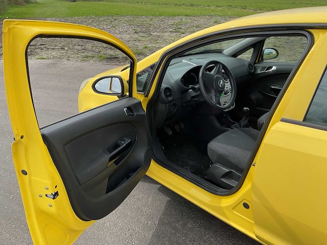 Opel - 2007 - corsa - 1.2-16v essentia - personenauto - afbeelding 4 van  24