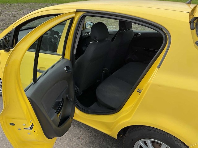Opel - 2007 - corsa - 1.2-16v essentia - personenauto - afbeelding 13 van  24