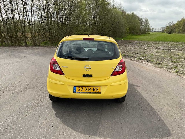 Opel - 2007 - corsa - 1.2-16v essentia - personenauto - afbeelding 18 van  24