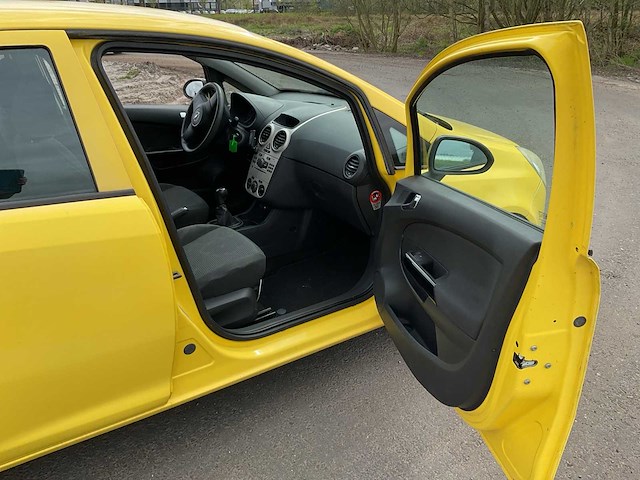 Opel - 2007 - corsa - 1.2-16v essentia - personenauto - afbeelding 16 van  27