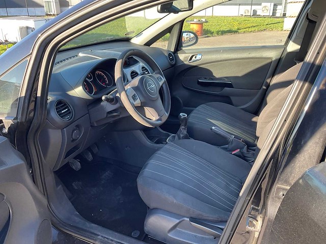 Opel - 2007 - corsa - 1.2-16v essentia - personenauto - afbeelding 4 van  22