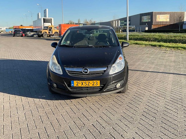 Opel - 2007 - corsa - 1.2-16v essentia - personenauto - afbeelding 18 van  22