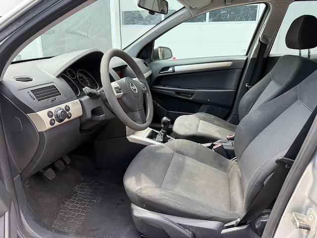 Opel - 2008 - astra - 1.6 temptation - personenauto - afbeelding 5 van  22