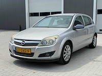 Opel - 2008 - astra - 1.6 temptation - personenauto - afbeelding 1 van  22