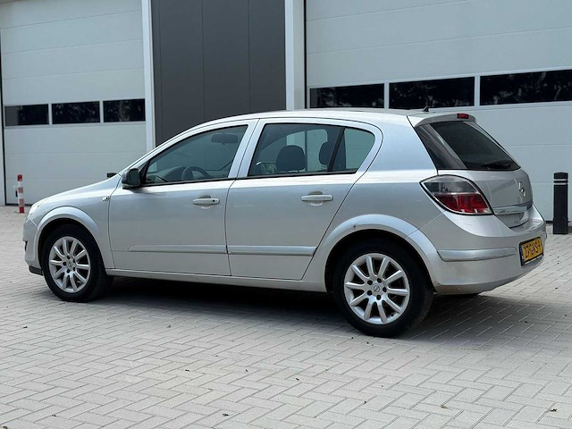 Opel - 2008 - astra - 1.6 temptation - personenauto - afbeelding 12 van  22