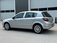 Opel - 2008 - astra - 1.6 temptation - personenauto - afbeelding 12 van  22