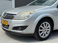Opel - 2008 - astra - 1.6 temptation - personenauto - afbeelding 21 van  22