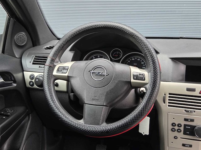 Opel - 2008 - astra gtc - 1.6 temptation - 15-zd-rs - afbeelding 10 van  24
