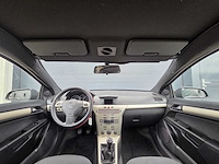 Opel - 2008 - astra gtc - 1.6 temptation - 15-zd-rs - afbeelding 2 van  22