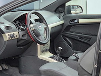 Opel - 2008 - astra gtc - 1.6 temptation - 15-zd-rs - afbeelding 9 van  22