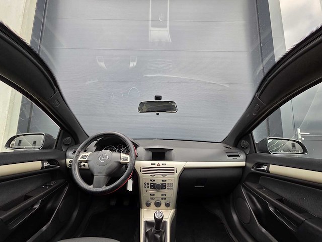 Opel - 2008 - astra gtc - 1.6 temptation - 15-zd-rs - afbeelding 22 van  22