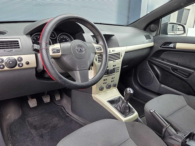 Opel - 2008 - astra gtc - 1.6 temptation - 15-zd-rs - afbeelding 8 van  24