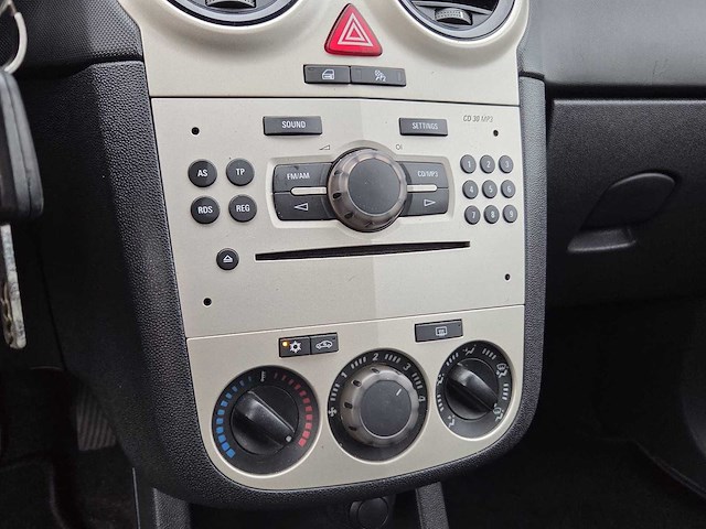 Opel - 2008 - corsa - 1.2-16v enjoy - 91-gbs-7 - afbeelding 19 van  21