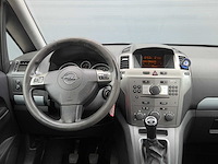 Opel - 2008 - zafira - 1.8 temptation - 91-gkr-9 - afbeelding 2 van  24