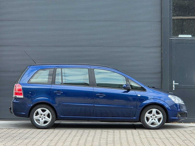 Opel - 2008 - zafira - 1.8 temptation - 91-gkr-9 - afbeelding 18 van  24