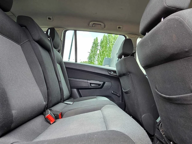 Opel - 2008 - zafira - 1.8 temptation - 91-gkr-9 - afbeelding 13 van  22