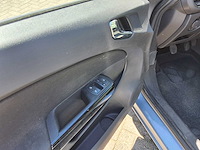 Opel - 2009 - corsa - 1.4-16v white edit. - personenauto - afbeelding 2 van  16