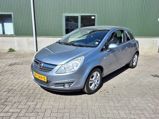 Opel - 2009 - corsa - 1.4-16v white edit. - personenauto - afbeelding 1 van  16