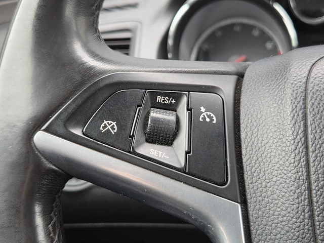 Opel - 2009 - insignia - 1.8 business - 79-hnh-4 - afbeelding 5 van  31