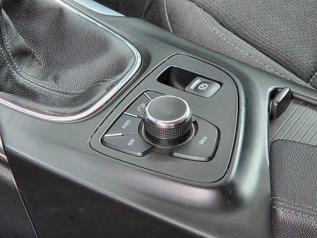 Opel - 2009 - insignia - 1.8 business - 79-hnh-4 - afbeelding 13 van  31