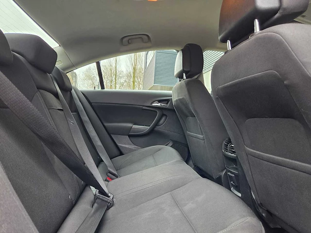 Opel - 2009 - insignia - 1.8 business - 79-hnh-4 - afbeelding 20 van  31