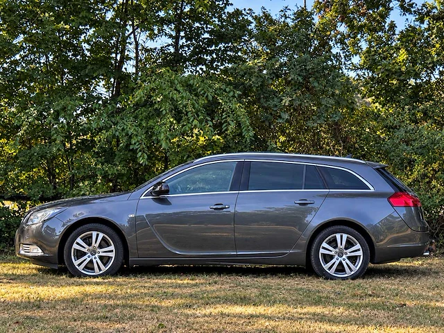 Opel - 2009 - insignia sports tourer - 2.8 t sport 4x4 - p-756-kx - personenauto - afbeelding 12 van  28