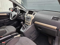 Opel - 2009 - zafira - 1.8 temptation - 7 persoons - 87-jfx-3 - afbeelding 16 van  24