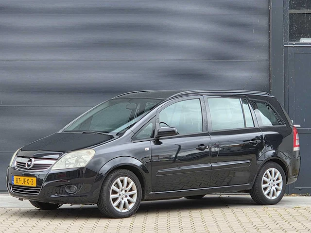 Opel - 2009 - zafira - 1.8 temptation - 7 persoons - 87-jfx-3 - afbeelding 1 van  24