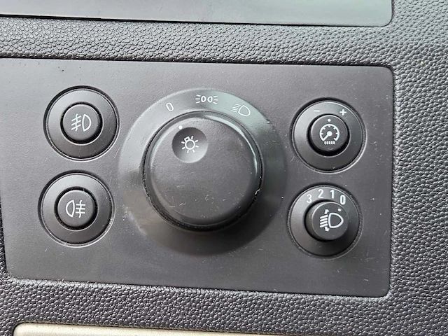 Opel - 2009 - zafira - 1.8 temptation - 7 persoons - 87-jfx-3 - afbeelding 13 van  24