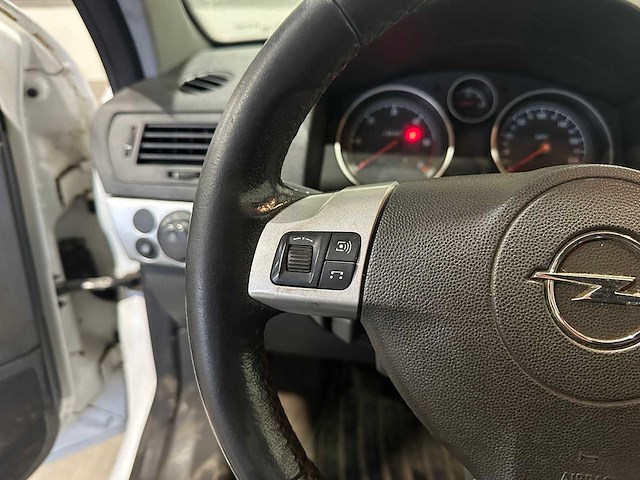 Opel - 2010 - astra - 1.7 cdti edition - personenauto - afbeelding 5 van  21