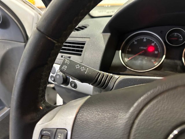 Opel - 2010 - astra - 1.7 cdti edition - personenauto - afbeelding 9 van  21