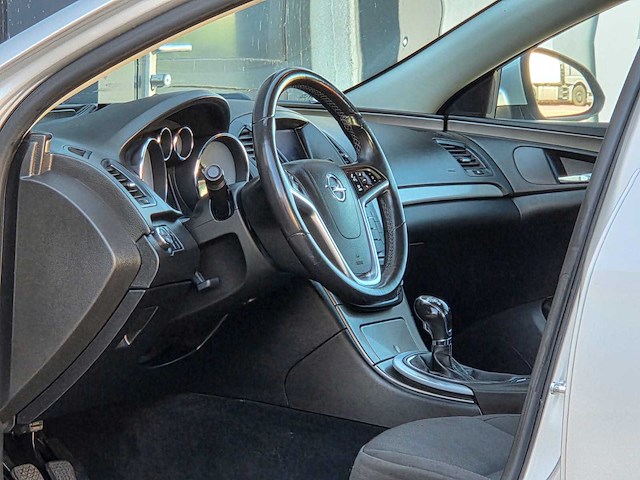 Opel - 2010 - insignia - 1.8 cosmo - gnd-47-l - afbeelding 2 van  26