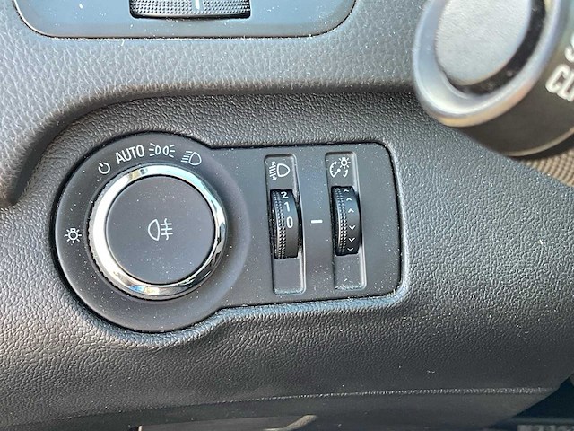 Opel - 2010 - insignia sports tourer - 1.6 t edition - personenauto - afbeelding 21 van  31