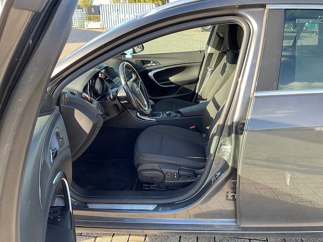 Opel - 2010 - insignia sports tourer - 1.6 t edition - personenauto - afbeelding 4 van  31