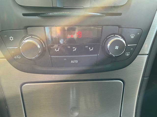 Opel - 2010 - insignia sports tourer - 1.6 t edition - personenauto - afbeelding 24 van  31