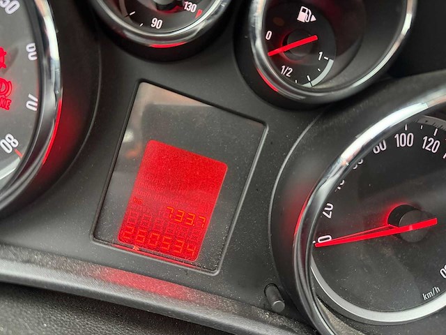 Opel - 2011 - astra sports tourer - 1.4 edition - 64-rjk-3 - afbeelding 2 van  10