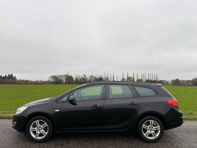 Opel - 2011 - astra sports tourer - 1.4 edition - 64-rjk-3 - afbeelding 9 van  10