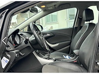 Opel - 2011 - astra sports tourer - 1.4 turbo cosmo - personenauto - afbeelding 9 van  13