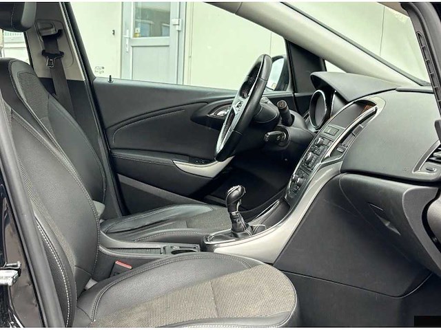Opel - 2011 - astra sports tourer - 1.4 turbo cosmo - personenauto - afbeelding 10 van  13