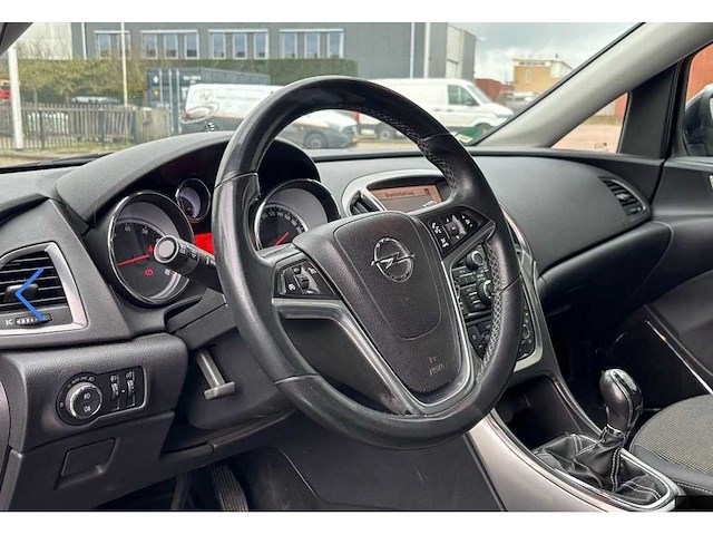 Opel - 2011 - astra sports tourer - 1.4 turbo cosmo - personenauto - afbeelding 12 van  13