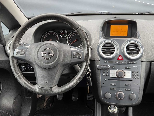 Opel - 2011 - corsa - 1.3 cdti ecof.s cos. - 28-rsg-4 - afbeelding 4 van  26