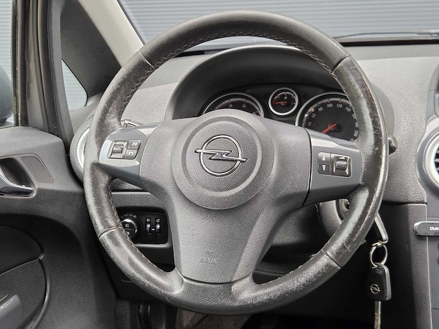 Opel - 2011 - corsa - 1.3 cdti ecof.s cos. - 28-rsg-4 - afbeelding 5 van  26