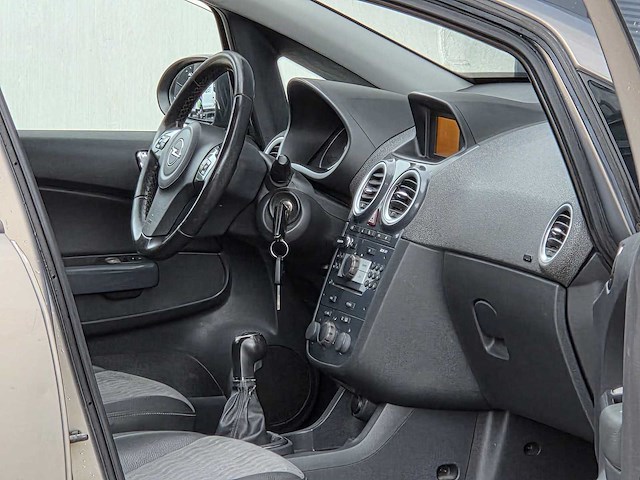 Opel - 2011 - corsa - 1.3 cdti ecof.s cos. - 28-rsg-4 - afbeelding 19 van  26
