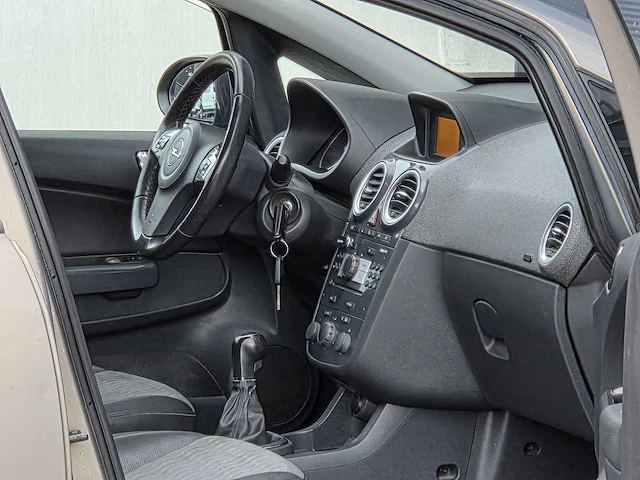 Opel - 2011 - corsa - 1.3 cdti ecof.s cos. - 28-rsg-4 - afbeelding 17 van  25